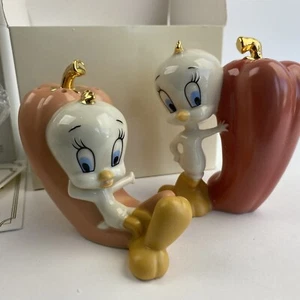 Lenox Porcelain Looney Tunes Tweety Bird Salt & Pepper Shaker Set COA w/Box New - Picture 1 of 6