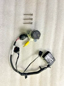 2014-2019 Jeep Grand Cherokee / Range Rover Diesel Exhaust Fluid Pump - Picture 1 of 5