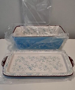 Temptations by Tara Blue Floral Lace 1qt Loaf Dish with Lid Baking Tray New - Picture 1 of 14