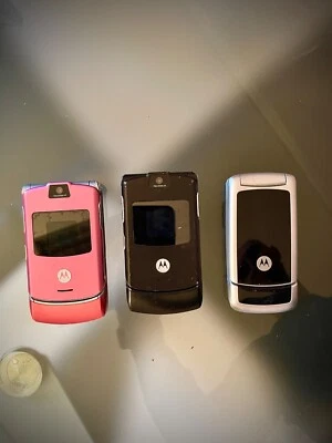 Motorola V3 RAZR  telefono Cellulare a Conchiglia - 5,5MB - Nero - Immagine 1 di 2