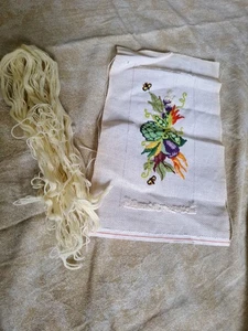 Unfinished cross stitch embroidery needlepoint craft project Flowers - Picture 1 of 9