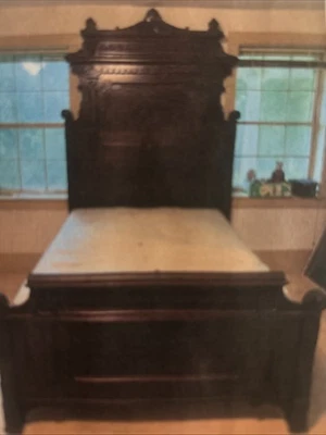 1780-1850 Burl Walnut Victorian Head & Foot Board & Marble Top Chest Of Drawers - Image 1 of 4