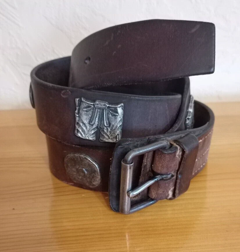 Antiguo, Vintage, Suizo, Appenzell, Tradicional, Cinturón de cuero con superposiciones metálicas. Foto 1 de 4