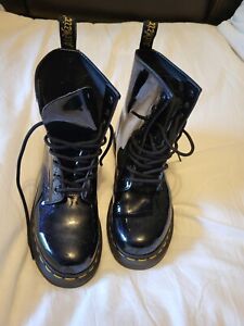 Dr. Martens 11821 Black Patent Leather Lace Up Boot Women's US Size 8