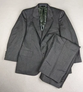 Vintage Men's Suit Size 40S Gray Striped 2-Piece Pants Size 36 x 23.5 SHORT - Picture 1 of 23