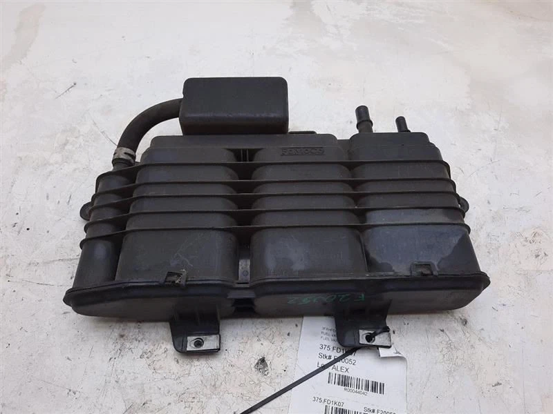 Ford Fusion 2007 bote de vapor de combustible 2,3 L Foto 1 de 4