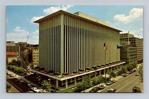 National Geographic Headquarters Building Washington D.C. Postcard - Picture 1 of 2