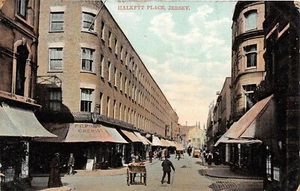 POSTKARTE TRIKOT - ST HELLIER - HALKETT PLACE - ANIMIERTE SZENE - UM 1907 - Bild 1 von 2