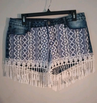 L.E.I  Lo-Rise  Fringe Crochet Denim Shorts Size 13 Juniors - Image 1 of 4