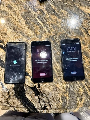 Lot Of 3 Iphones - 2 Iphone 8+ And 1 Iphone 7+ For Parts Or Repair - Image 1 of 4