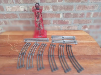 Lionel 2494 Beacon Light Tower Red &  Metal O Gauge Track Lot - Image 1 of 4