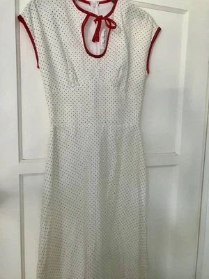 Vestido Stop Staring, inspirado en los años 50, lunares Foto 1 de 3
