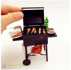 1:12 Puppenhaus Miniatur Grill BBQ Grill mit Propantank Gartenmöbel - Bild 1 von 12