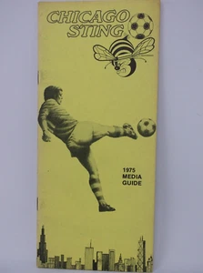 1975 CHICAGO STING Media Guide - Picture 1 of 2