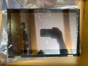 Laptop Bildschirm mit Rahmen - ORIGINAL Windows - LTN133HI06-201 -Touch - Picture 1 of 3