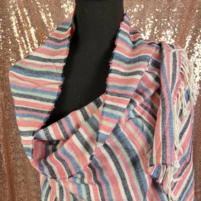 Envoltura de bufanda de gran tamaño rosa y azul a rayas suaves - Acogedora capa ligera Foto 1 de 4