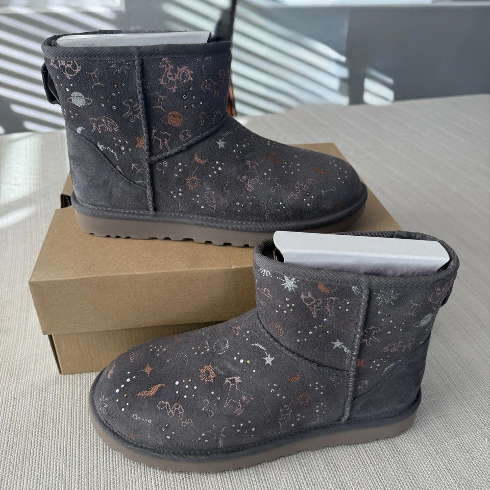 UGG Australia Womens Classic Zodiac Mini Boot Size 7
