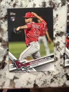 2017 TOPPS UPDATE SERIES CARD #s US1-US150 PICK YOUR CARD - Picture 1 of 145