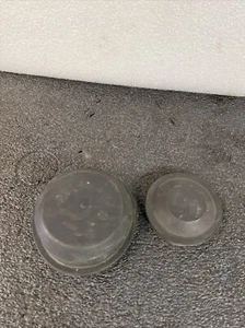 SAAB 9-3 93 Headlight Lamp Rubber Back Covers PAIR 153873 Pre-Facelift 2006 - Picture 1 of 4
