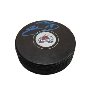 JOE SAKIC Signed Colorado Avalanche Puck - 00624 - Picture 1 of 2