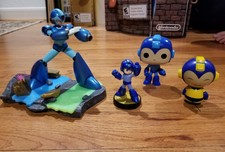  Mega Man Statue and Toy Lot MVC Statue Amiibo Funko