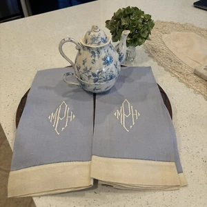 Set 2 asciugamani da cucina vintage monogramma azzurro e bianco sporco bianco sporco MPH - Foto 1 di 7