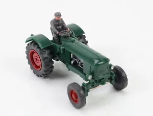 Wiking H0 492/3E Modellauto Traktor Deutz-Schlepper kieferngrün 1:87 - Bild 1 von 4