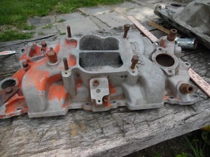 Edelbrock 2101 Performer 1955-86 Small Block Chevy Intake Manifold - Bild 1 von 11