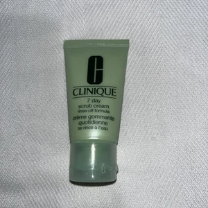 Clinique 7 DAY SCRUB CREAM Rinse-Off Formula Gently Cleanse Skin 1 oz/30mL New - Picture 1 of 4