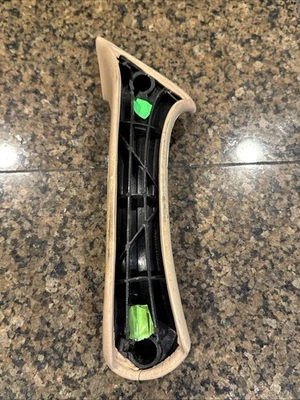 Soporte manija interior puerta derecha mercedes-benz ml w163 1998-2005 1638150236 bronceado Foto 1 de 4