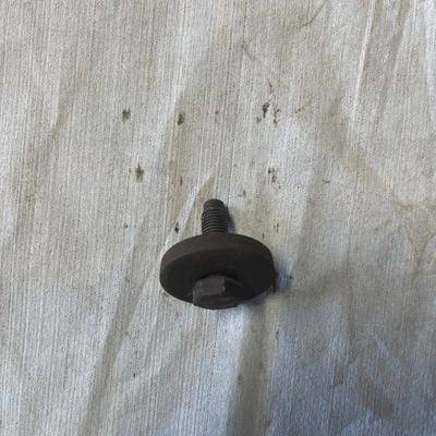 Ford Escort 1994 1,9 equilibrador armónico arandela de pernos Foto 1 de 3