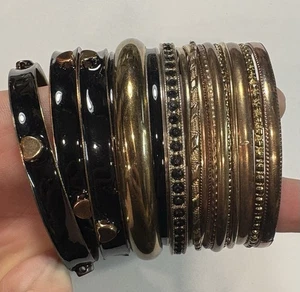 Lot 17 Women’s Fashion Bangles Bracelets Black Enamel Gold Tone - Picture 1 of 3