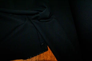 Lote de 2,5 m - Tela de traje de crepé de mezcla de lana elástica negra de lujo 147 cm de ancho - Imagen 1 de 3