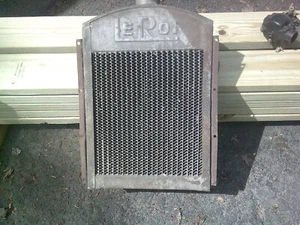 LE- ROI WW11 COMPRESSOR TRUCK RADIATOR AND TANK WITH CAP--MAYBE NOS - Picture 1 of 5