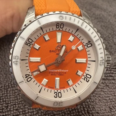 Reloj Breitling Superocean Unisex Acero Inoxidable Esfera Naranja 36mm A17377 Foto 1 de 4