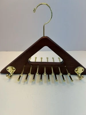 Carrito de corbatas para caballeros - Madera tiene capacidad para 30 corbatas con trabillas para cinturón Foto 1 de 4
