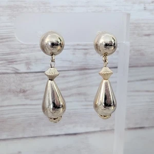 Pendientes de clip vintage grandes en tono dorado llamativo - Imagen 1 de 4