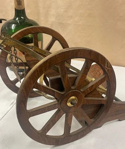 Botella grande vacía Courvoisier antigua/rara con carro aspecto de cañón - Imagen 1 de 16