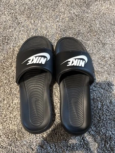 Size 11 Men’s Nike Victori One Slide Sandals CN9675-002 - Picture 1 of 5