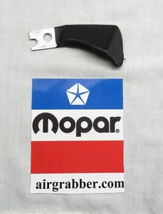 1969-1974 Mopar A B C E body big block 383 400 440 w AC heater hose bracket - Picture 1 of 3