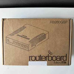 Nuovo di zecca β
 Spedizione RAPIDA π MikroTik RB260GSP Switch CSS106-1G-4P-1S - Picture 1 of 5