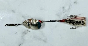Vintage Weller Bucktail Style Spinner Fishing Lure Nice Fluted Spinner Blade - Picture 1 of 7