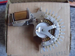 ELEKTRONIK BAUTEILE*ELEKTRISCHE STUFENSCHALTER*DREHZÄHLER*DDR*RFT*HANDWERKER* - Bild 1 von 4