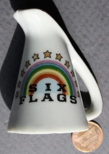 1970er Ära St. Louis Missouri Six Flags Vergnügungspark Souvenir Regenbogen Milchkännchen-- - Bild 1 von 1