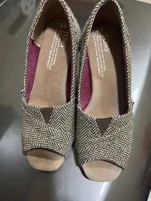 Toms Clásico Calipso Cuña Peep Toe Metálico Espiga Puntera Abierta Corcho Talla W 5 Foto 1 de 4