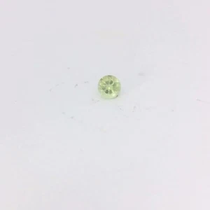 0.11ct Loose Round Cut Genuine Yellow Green Peridot Gemstone 3 x 3mm - Picture 1 of 4