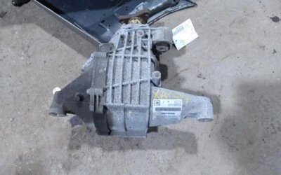 2005-2011 Cadillac STS Rear Differential Carrier OEM Used 05 06 07 08 09 10 11 - Image 1 of 2