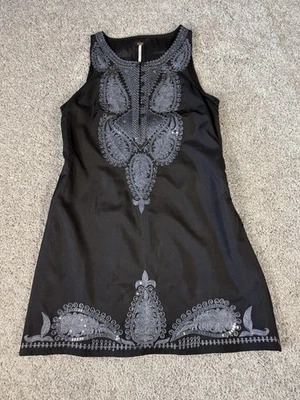 Vestido túnica Free People negro sin mangas talla S lentejuelas bordado cuello redondo Foto 1 de 4