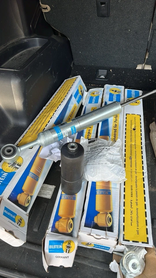 Bilstein Serie 5100 2-3” Amortiguadores Ajustables para 5ta Generación 4Runner Delanteros y Traseros  Foto 1 de 4