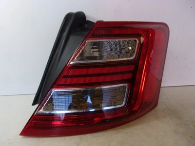 Ford Taurus 2013-2019 pasajero cuarto derecho panel luz trasera LED fabricante de equipos originales Foto 1 de 4